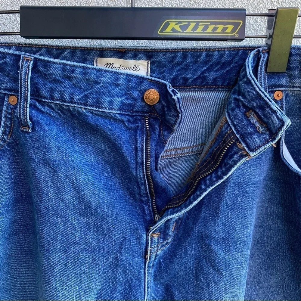 Madewell Relaxed Denim Shorts size 22W in Medium Wash